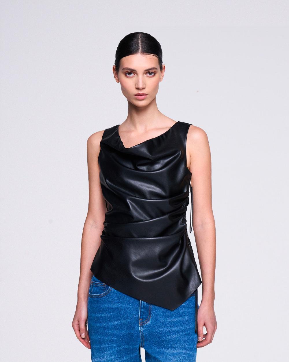 Silvian Heach Top asimmetrico in ecopelle In Linea