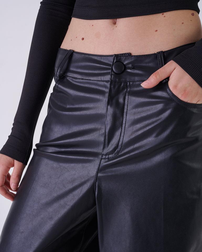 Silvian Heach Pantaloni in eco-pelle Grandi sconti