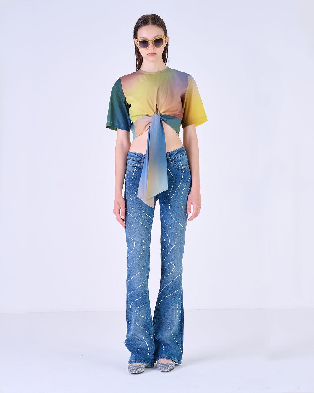 Silvian Heach T-Shirt crop multicolor Fino al 65% di sconto