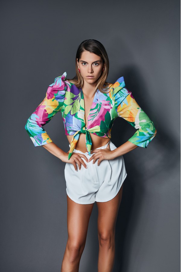 U R Ink AMEDEA094S3D7 SHORTS BIANCO Offerta