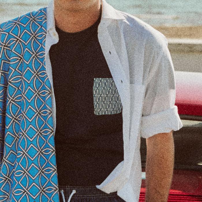 Ulturale T-Shirt blu con taschino bianco e logomania blu in 100% cotone - Ulturale Nuovo