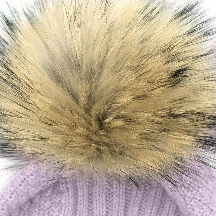 Ulturale Cappellino donna lilla 100% cashmere con pon-pon in volpe – Ulturale 2025