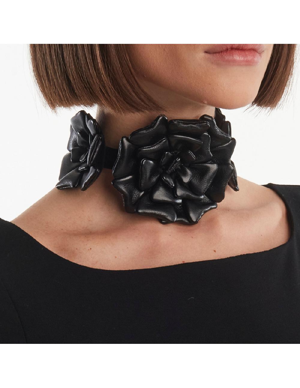 Angelo marani CHOKER C/FIORE IN ECOPELLE Novità